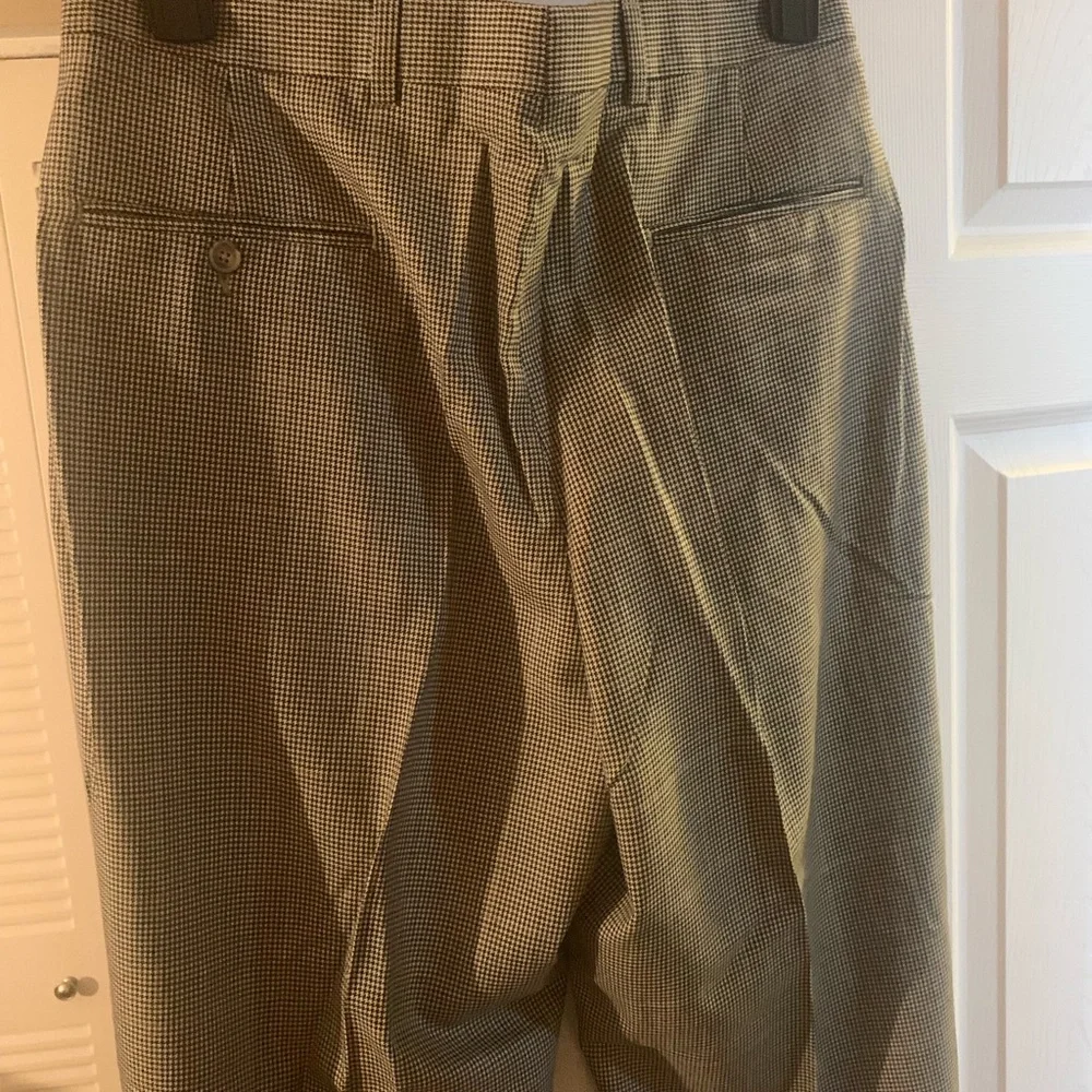 TOMMY HILFIGER PLAID SUIT. - Picture 9 of 11